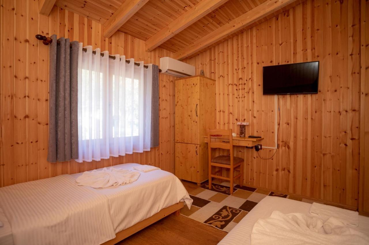 Hotel Shpija E Gjyshit Shkodra Kültér fotó